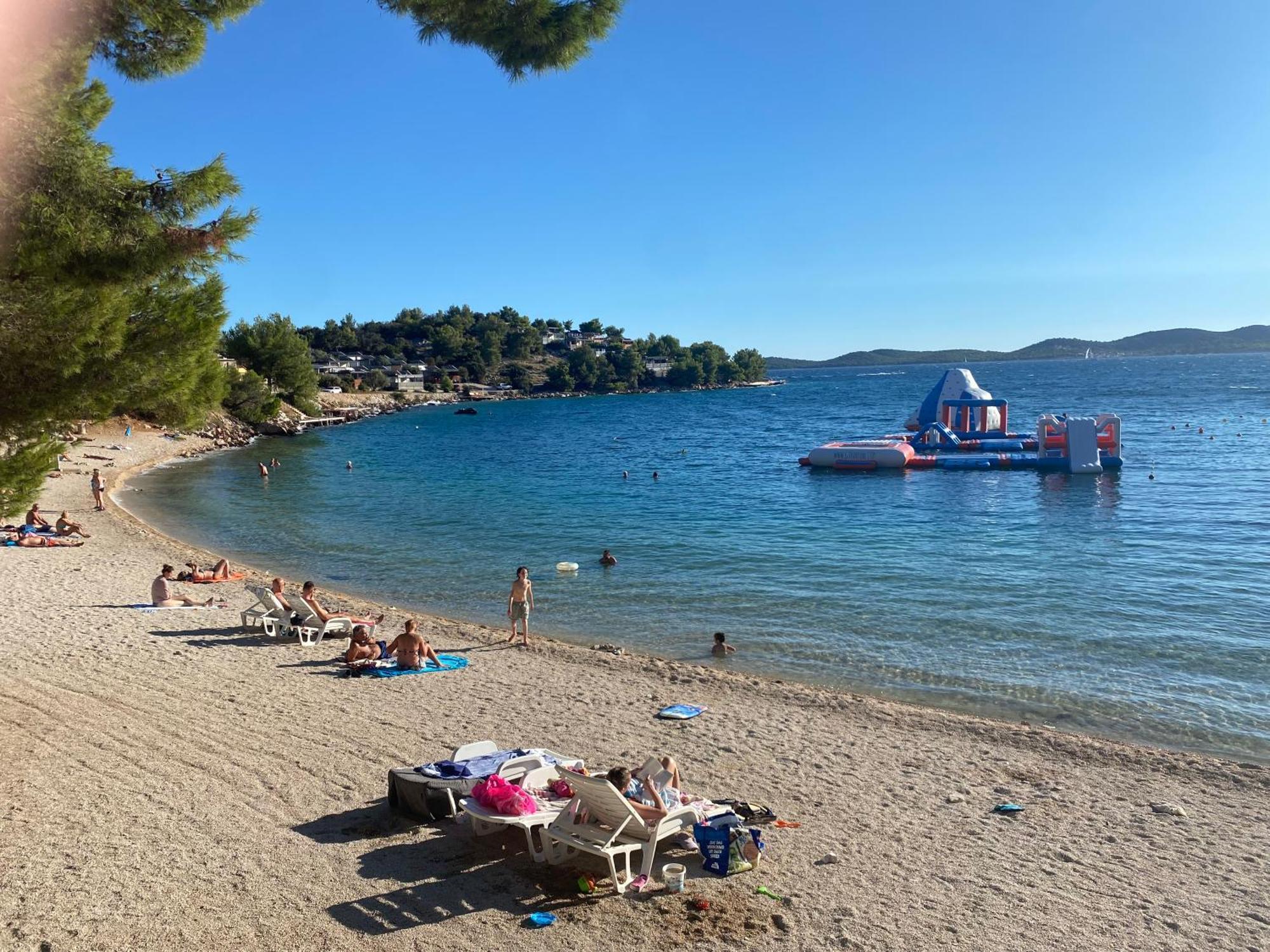 Vulinka Pension Hotel Drage Bagian luar foto