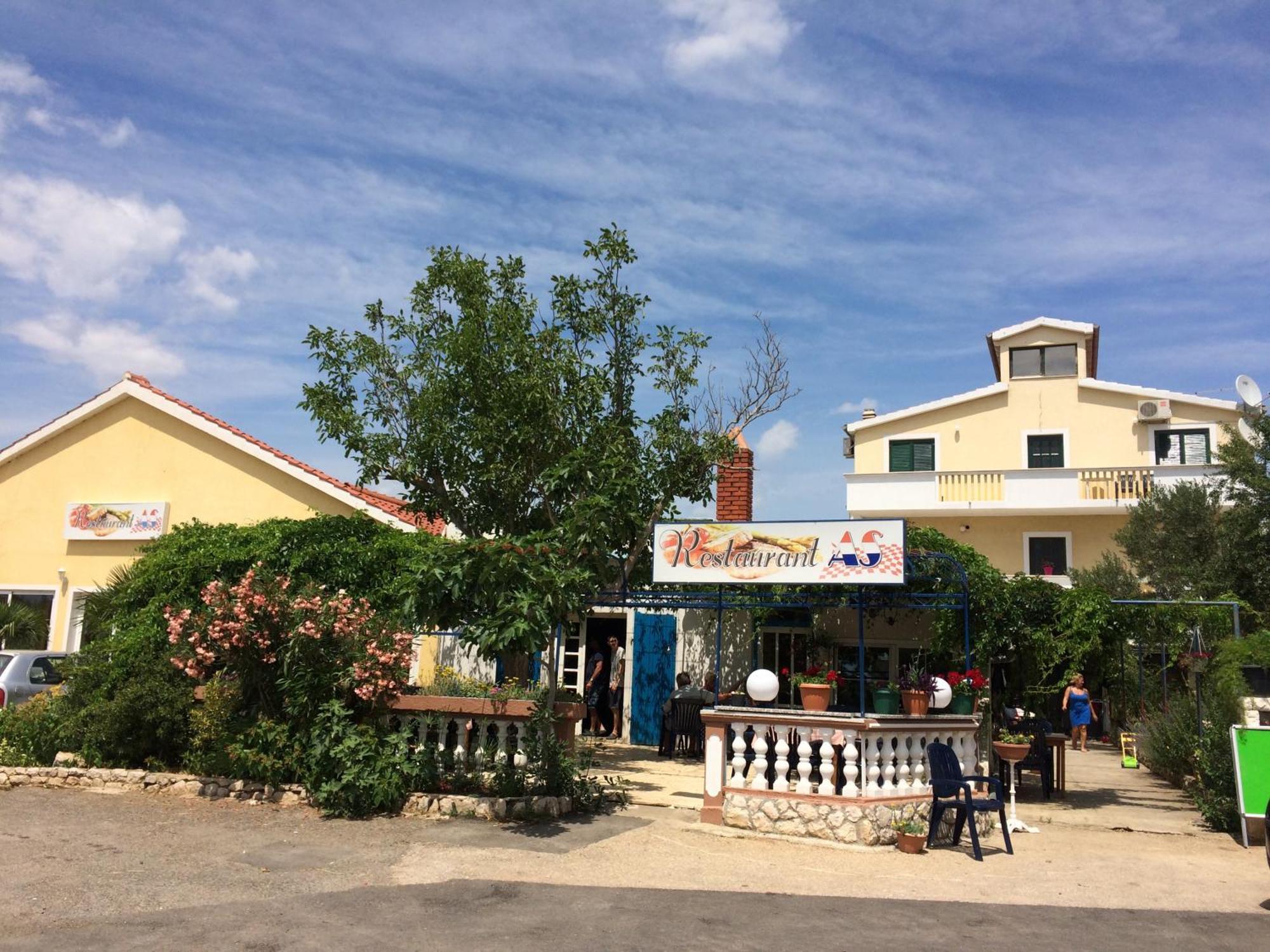 Vulinka Pension Hotel Drage Bagian luar foto